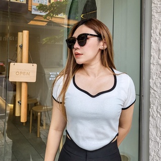 AC Lady CropTop ครอปสุดน่ารัก กุ๊นขอบเส้นตัดสีคอรูปทรงหยดน้ำ