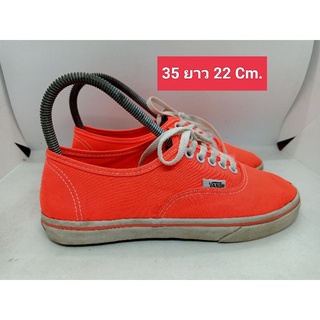 Vans 35 ยาว 22 Cm.รองเท้ามือสอง  ผ้าใบ แฟชั่น วินเทจ สายเซอร์