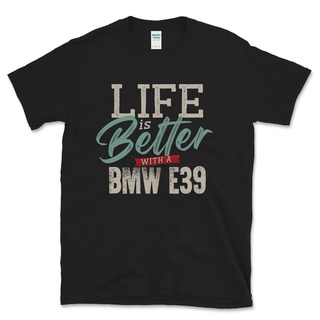 พร้อมส่ง เสื้อยืด ลาย Life Is Better With A E39 หลากสี แฟชั่นฤดูร้อน สไตล์เรโทร สําหรับผู้ชายS-5XL