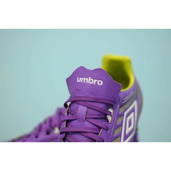 🔥🔥🔥รองเท้าสตั๊ด Umbro Medusae Premier HG ไซส์ EU40 [มือสอง]