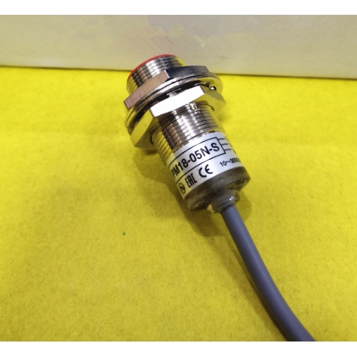 SZ แบรนด์ใหม่ 100% PM18-05P-S PM18-05NS เซ็นเซอร์สวิตช์วัดความใกล้เคียงสินค้าดั้งเดิม