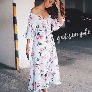 MAXI DRESS แม็กซี่เดรสลายดอก