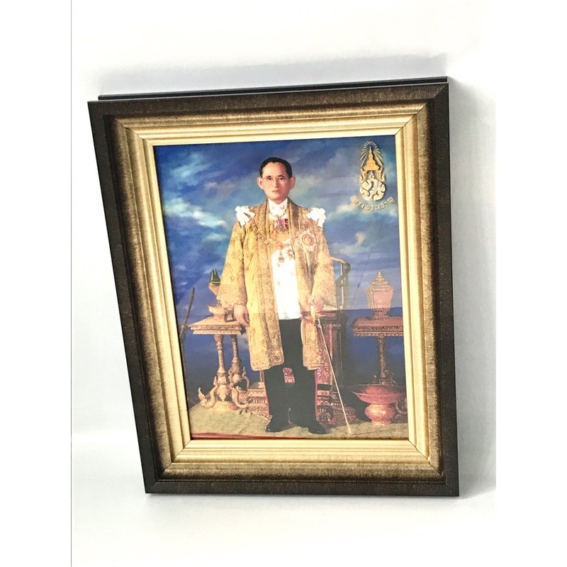 กรอบรูปสิริมงคลร.9ขนาด12*16นิ้ว