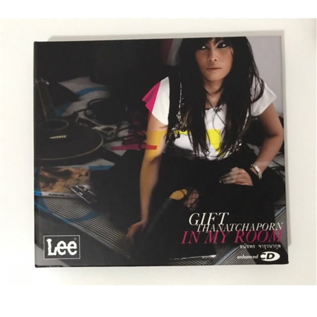 Cd ซีดีเพลง gift monotone (แผ่นแท้มือสอง)