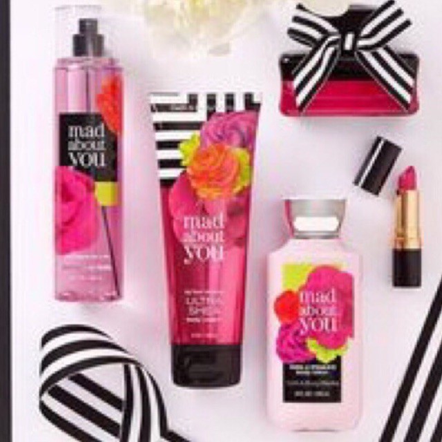 "Mad About You" Bath & Body Works  Body Lotion / Shower Gel /Body Mist /Body Cream กลิ่นหอม น่ารัก มีเสน่ห์สดใส Cutie