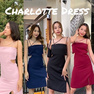 "Charlotte Dress" เดรสสั้นผ่าข้าง เว้าเอว มาพร้อมสายคาด 3 เส้น