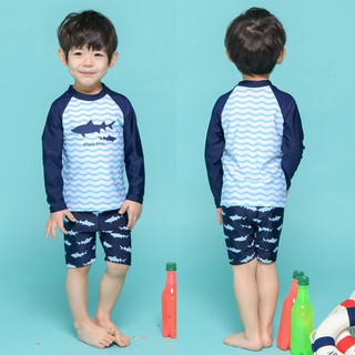 [โปร⚡️] สินค้าพร้อมส่ง ชุดว่ายน้ำเด็กชาย ลายฉลามบุก แขนยาวกันยูวี พร้อมกางเกงขาสั้น (3-11ขวบ)
