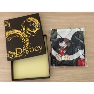 ✨สินค้ามือหนึ่ง✨   ผ้าพันคอ ลาย Mickey mouse (นำเข้าจากญี่ปุ่น🇯🇵)