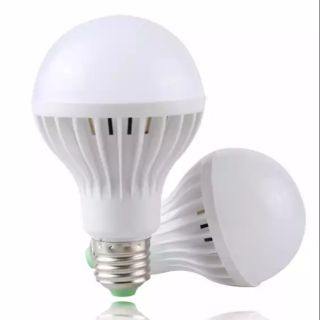 LED light bulb หลอดไฟ LED แสงสีขาว Daylight ขั้วเกลียว ขนาด 12 Watt มาตรฐาน มอก.