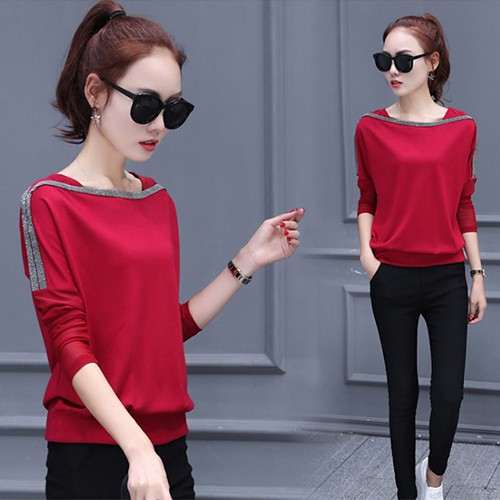 เสื้อผ้าแฟชั่นผู้หญิงคอปาด สีพื้นผ้ายืด ไซส์ M L XL