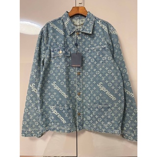 LOUIS VUITTON X SUPREME DENIM MONOGRAM JACKET เสื้อคลุมแจ็คเก็ตยีนส์ แบรนด์หลุยส์วิตตอง สุพรีม ยีนส์ ตัวหนังสือ LV