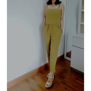 Jumpsuit จั๊มสูทขายาว สี olive green