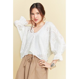 MSS-STYLISTS Japanese Casual Blouse เสื้อผ้าฝ้าย คอวี ฉลุลาย