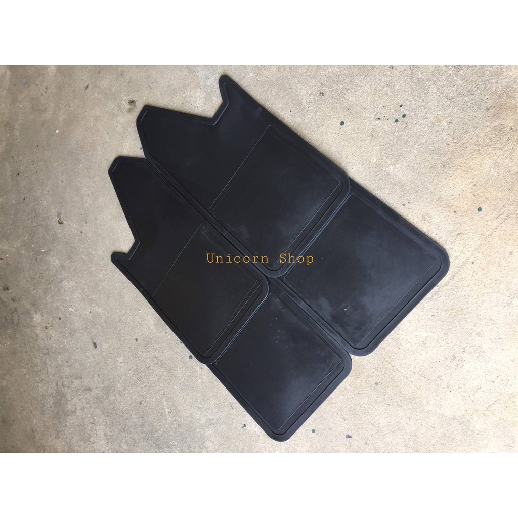 ยางบังโคลนรถยนต์สีดำล้วน ติดตั้งได้ทุกรุ่น ขนาด กว้าง 28 cm ยาว 54 cm หนา 4 mm