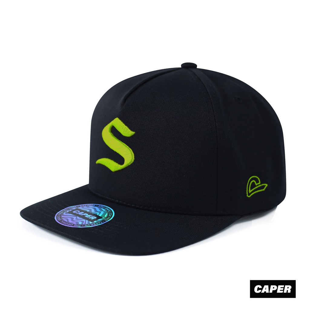 Snapback Caper สีดํา S มีโลโก้หลากสี
