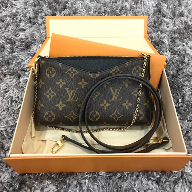 lv pallas clutch dc18