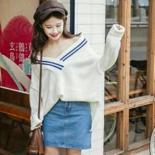 เสื้อแขนยาวไหมพรมคอวี