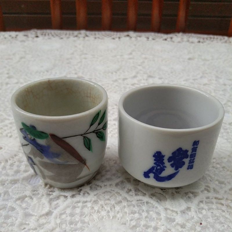 ถ้วยน้ำชา/ กระถางจิ๋ว เซรามิกมือสองญี่ปุ่น 2 ชิ้น งานมีตำหนิ