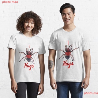 photo man แบล็ค วิโดว์ เสื้อBlack Widow เสื้อยืดสไตล์เกาหลี hugging spider Essential T-Shirt couple