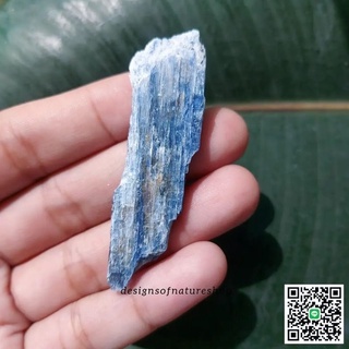 ผลึกไคยาไนต์ดิบธรรมชาติ (Kyanite)