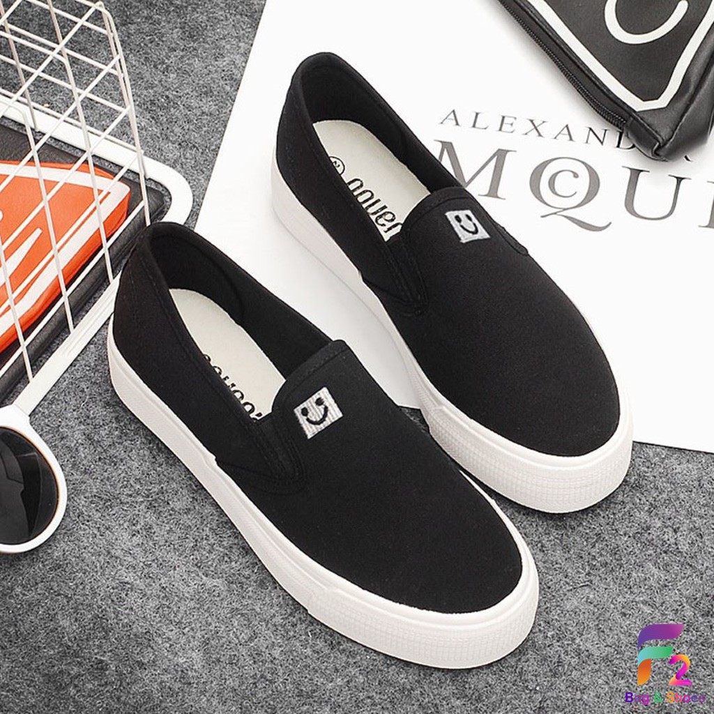 🚨F2 พร้อมส่ง🚨 รองเท้าผ้าใบ ลายหน้ายิ้ม ทรงสลิปออน 2 สี เบอร์ 35-40