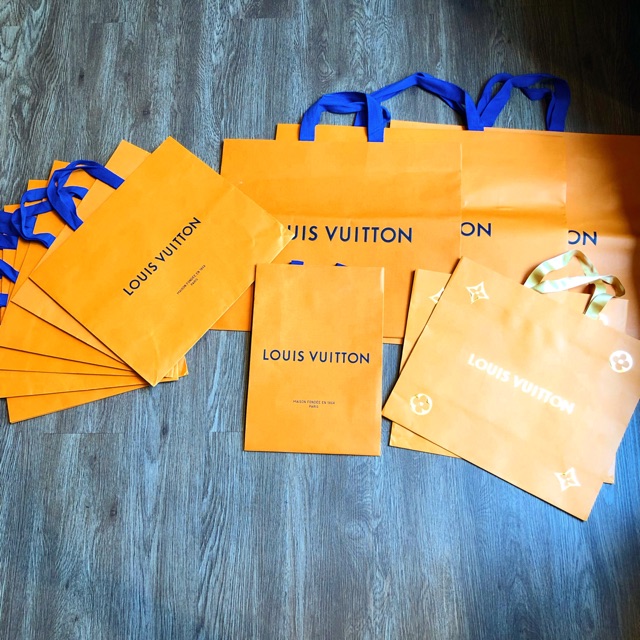 ถุงกระดาษ Louis Vuitton