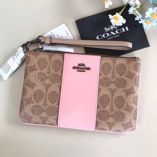 Coach 32445 Small Wristlet In Colorblock Signature Canvas งานshop ไซศ์ M กระเป๋า คล้องมือ ลายซี สีน้ำตาล คาดชมพู