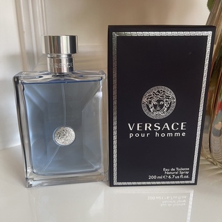 Versace Pour Homme Eau De Toilette 200ml น้ำหอมอโรมาติกสำหรับชายหนุ่มทรงเสน่ห์ กลิ่นหอมสดชื่น