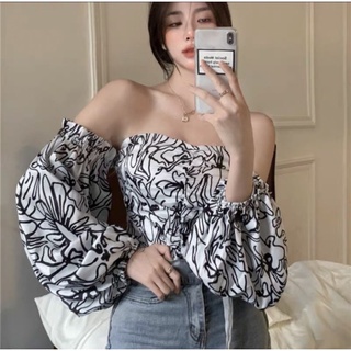 เสื้อครอปเกาะอกเเขนบอลลูน เเขนพอง พิมพ์ลาย