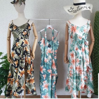 🍃🌺New Floral dress🌺🍃  เดรสผ้ามันพิมพ์ลาย งานสวยมาก กระโปรงพริ้วเย็บระบาย เว้าด้านหน้า