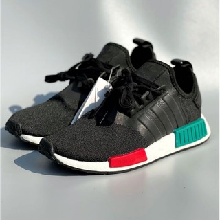 NMD R1 Core Black / Glory Green / Lush Red**สอบถามไซส์ก่อนสั่งซื้อทุกครั้งนะครับ**