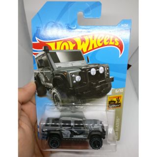 Hotwheels land rover defender