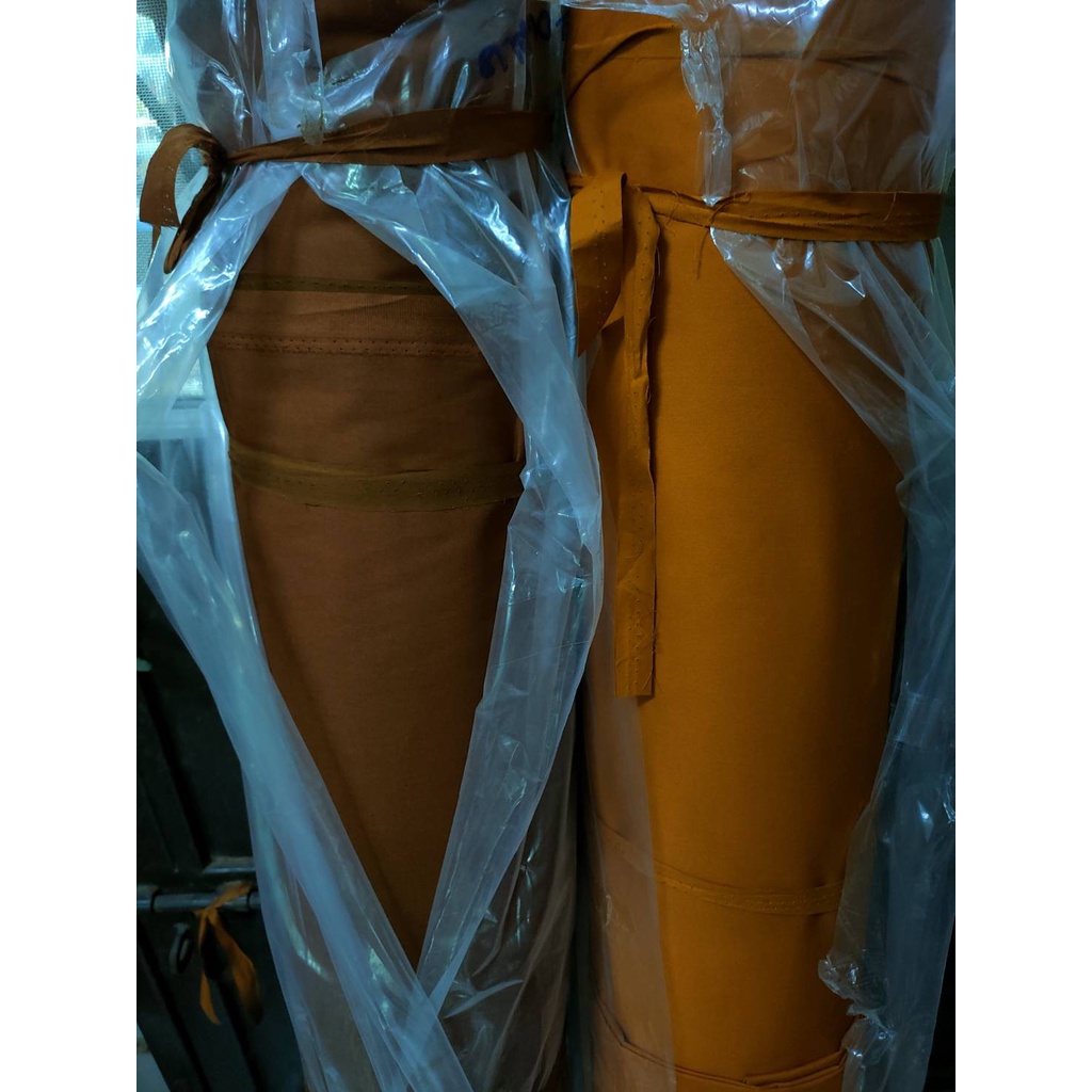 ผ้าหลา ผ้าคอตตอทวิล (ผ้าลายสอง ผ้าสองหน้า)  ผ้ามีความเงา ผ้านิ่ม ไม่สากไม่บาดผิว 44-45 นิ้ว ขายเป็นห