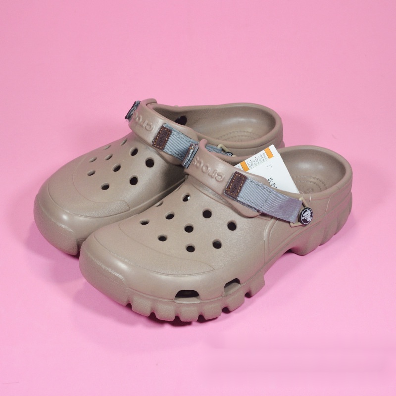 รองเท้า croc ผู้ชาย CLASSIC ALL-TERRAIN รองเท้าหัวโตผู้หญิง cross รองเท้าชายหาด น้ําหนักเบา ใส่สบาย เหมาะกับการเดินทาง สําหรับผู้ชาย#202651