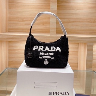 กระเป๋าแบรนด์เนม-Prada-กระเป๋าผู้หญิง/กระเป๋าถือ/ของแท้100%/ส่งได้ทุกเวลา ช็อตจริง [ส่งฟรี] ใหม่ หวาน ทันสมัย ​​หรูหรา