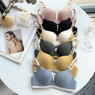 Bra บรา เสื้อในสีพื้นไร้โครง สีน่ารักโดนใจ