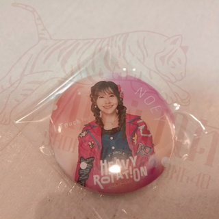 เข็มกลัด เนย BNK48 9th Single  "Heavy Rotation"