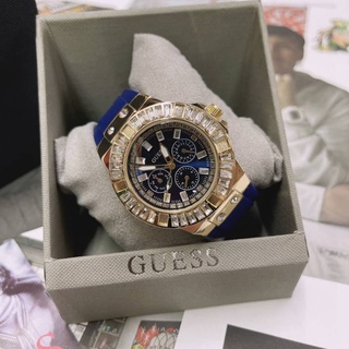 Guess สายซิลิโคนตัวเรือนเป็นสแตนเลส รับประกันถ่าน 1 ปี รหัสสินค้า 2065