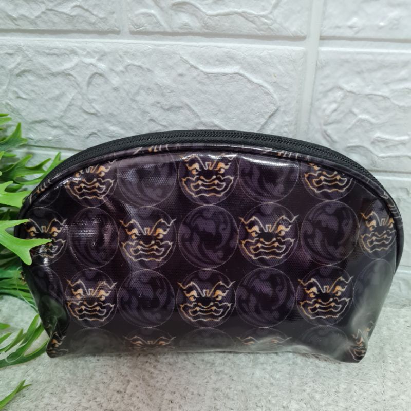 กระเป๋า ใส่ของ ใส่เครื่องสำอาง อุปกรณ์การเรียน วัสดุเป็นพลาสติก แนว Harrot  กว้าง 9 สูง 5 ก้น 3 นิ้ว