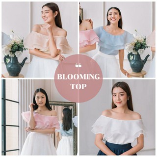 เสื้อรุ่น : Blooming top (เสื้อเปิดไหล่ระบาย)