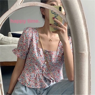 พร้อมส่ง 🍑 Square neck shirt button เสื้อครอปลายดอกไม้คอเหลี่ย