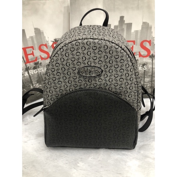 กระเป๋าเป้ Guess แท้ 💯%