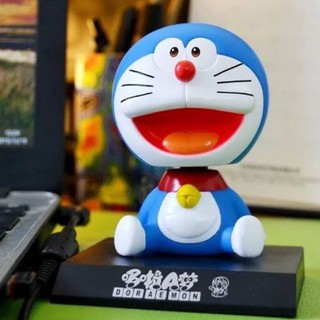 โดเรม่อนสำหรับตั้งหน้ารถได้วางโทรศัพท์ได้