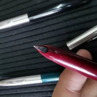 ปากกาหมึกซึม​ HERO 329
