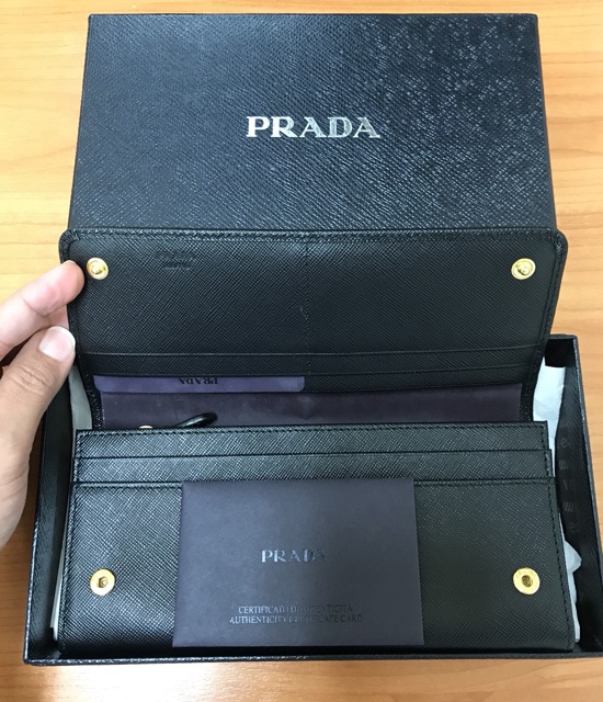 New Prada 1M1132 Saffiano Leather Long Fold Wallet- Black | Shopee Thailand