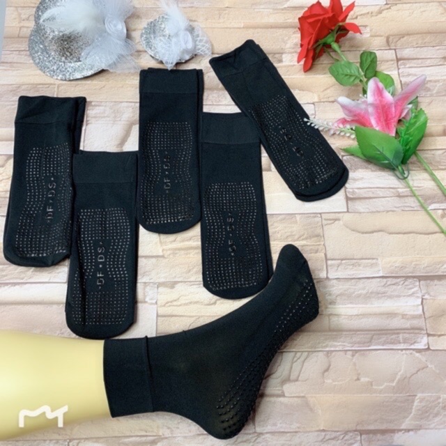 ถุงเท้าซิลิคอน การลื่น มีผลการนวด 1คู่10บาท（DF。点胶）