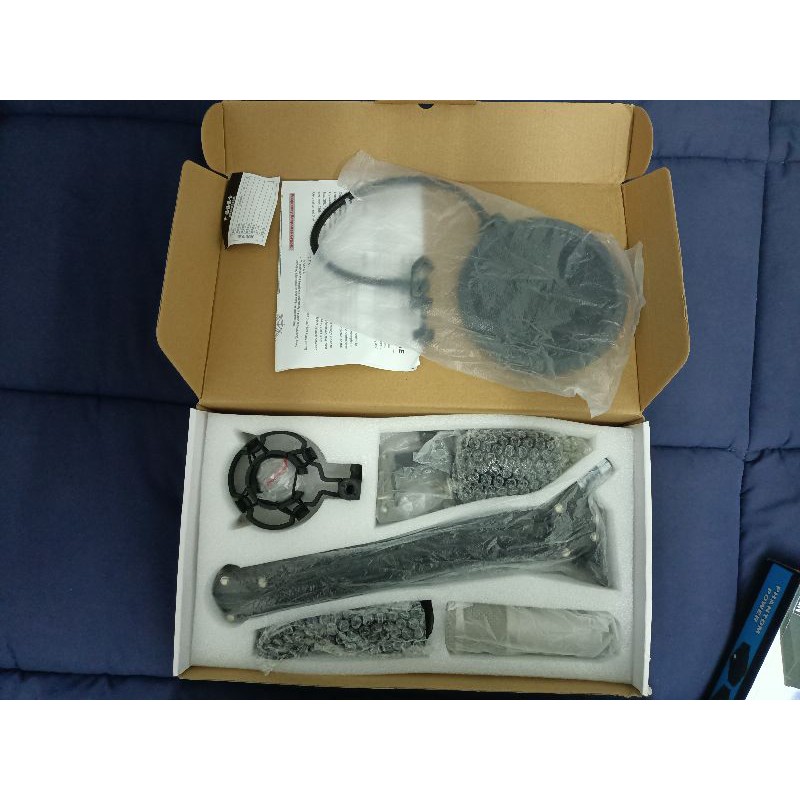 ไมค์อัดเสียง BM800 คอนเดนเซอร์ เเละPhantom Power สภาพใหม่ใช้เเค่3-4ครั้งของครบกล่อง พร้อมขาย