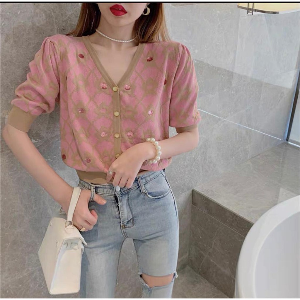 17wear ล่าสุดเสื้อผู้หญิง 2021 นําเข้าเสื้อสตรี Yunara Knit Top Fit S - L+