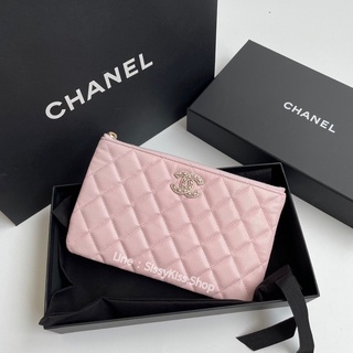 New Chanel O-Case 22S Size 8” Holo32