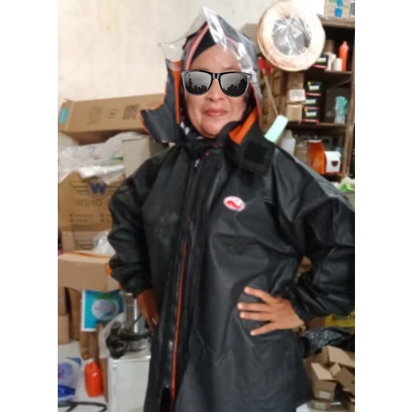 WHALE CAP เสื้อกันฝนแบบเสื้อและกางเกง รุ่น STRAP RUBBER WAIST thumbnail 6